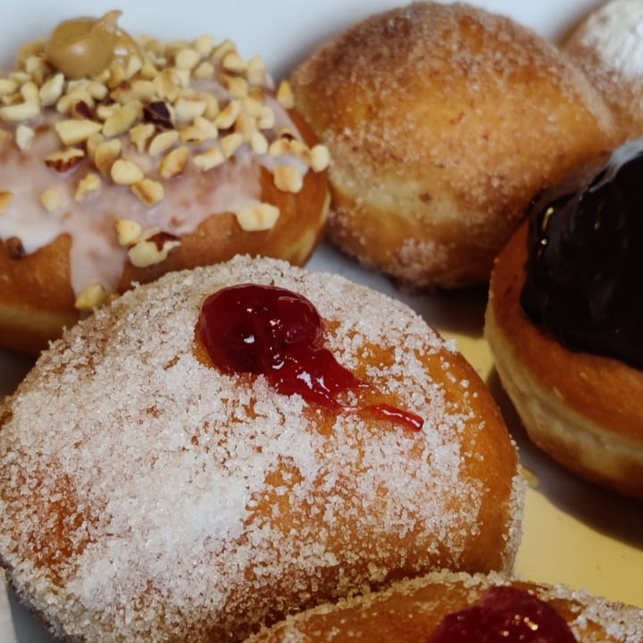 donuts 12